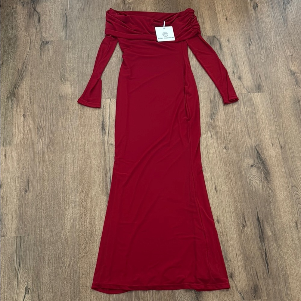 NWT Pink Diamond Red Long Sleeve Dress